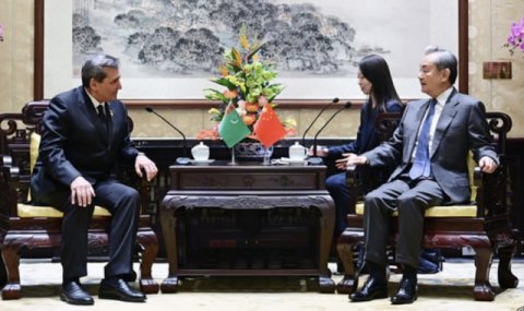 Главы МИД Туркменистана и КНР провели переговоры в Пекине