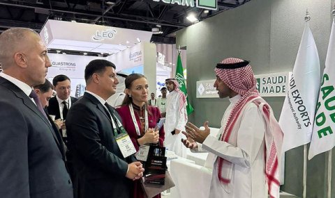 Туркменистан проводит встречи и посещает павильоны на Big 5 Global 2025