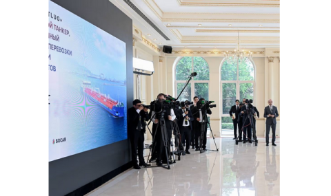 Туркменистану передан нефтеналивной танкер «Достлук»
