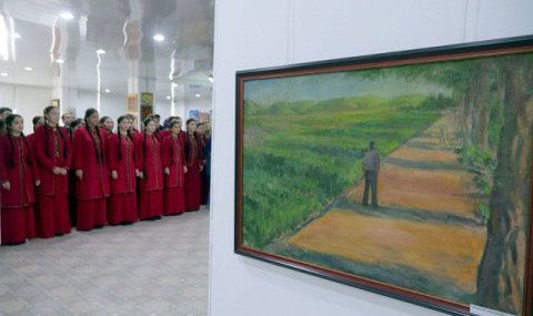 Творчество Ровшена Аннаниязова представлено в Ашхабаде