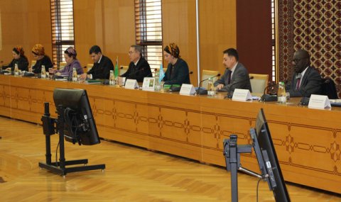 В МИД Туркменистана состоялся брифинг по вопросам защиты прав человека