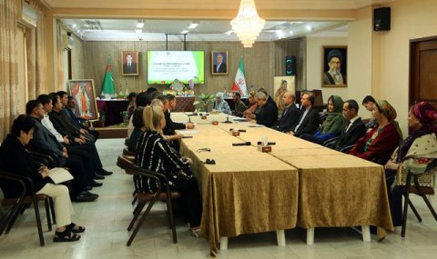 В Туркменистане отметили Международный день Новруз в Иранском культурном центре