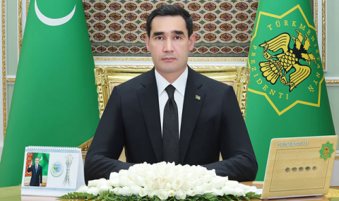 Сердар Бердымухамедов обсудил задачи АПК и строительства с хякимами