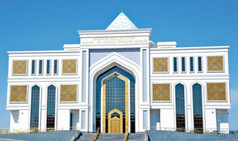 Ахалтекинские скакуны в центре внимания выставки в Дашогузе