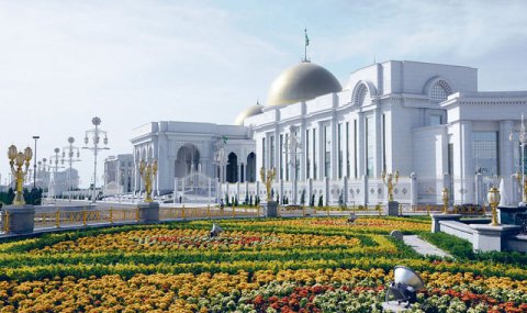 Президент Туркменистана поздравил Князя Монако с десятилетием дипотношений