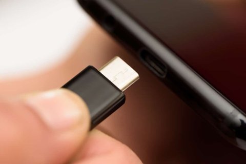 Саудовская Аравия вводит единый стандарт зарядных портов USB-C