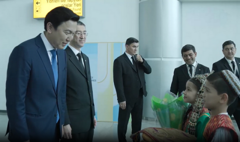 Министр экономики Монголии прибыл в Туркменистан для участия в конференции ООН