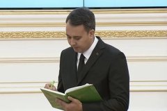 Президент Туркменистана поручил продолжить модернизацию транспортной отрасли