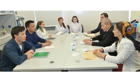 В нефтегазовом комплексе Туркменистана обсудили охрану труда