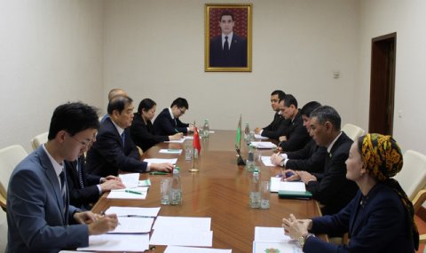 В Меджлисе Туркменистана состоялась встреча с делегацией КНР