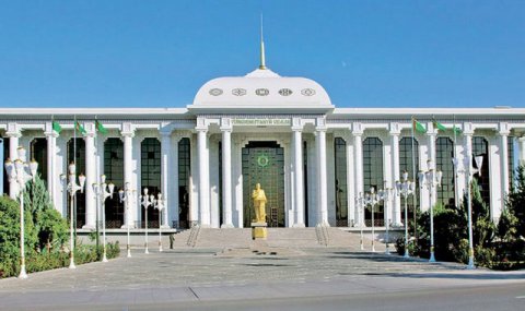 В Меджлисе Туркменистана ведётся работа по совершенствованию законодательства