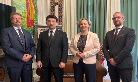 Туркменистан и ЕИБ обсуждают перспективы инвестиционного партнёрства