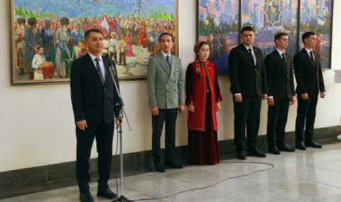 Выставка студенческих работ открылась в Академии художеств Туркменистана