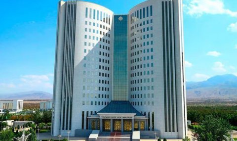 Туркменских студентов направят в вузы Румынии