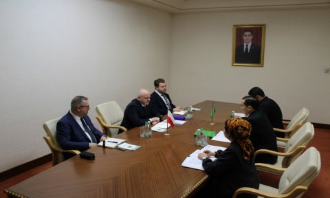 В Меджлисе Туркменистана обсудили развитие межпарламентского диалога с Польшей