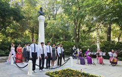 В Ашхабаде почтили память Пушкина торжественной церемонией