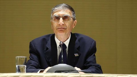 Азиз Санджар удостоен звания «Посол культуры тюркского мира»