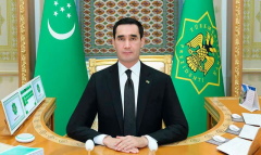 Президент Туркменистана провел очередное заседание Кабинета Министров