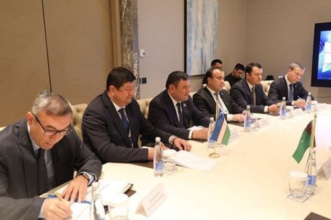 Ашхабад и Ташкент рассмотрели проекты в топливно-энергетической сфере