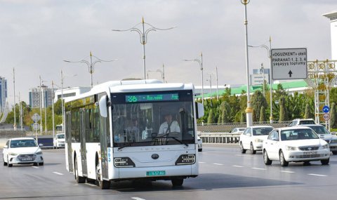 Городские маршруты Ашхабада пополнились автобусами Yutong