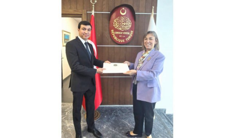 Генеральный консул Туркменистана передал консульский патент в Стамбуле