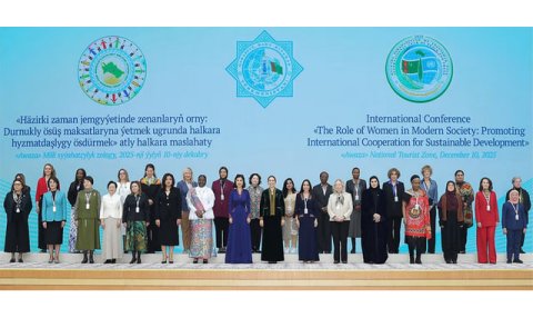 В Авазе принята итоговая декларация Международной конференции о роли женщин